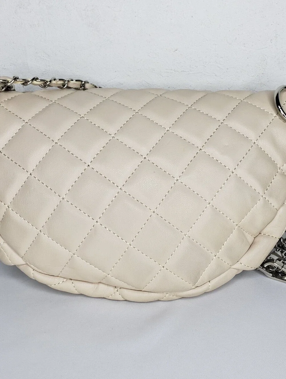 Steve Madden Quilted Cream Crossbody Belt Bag with Silver Chain